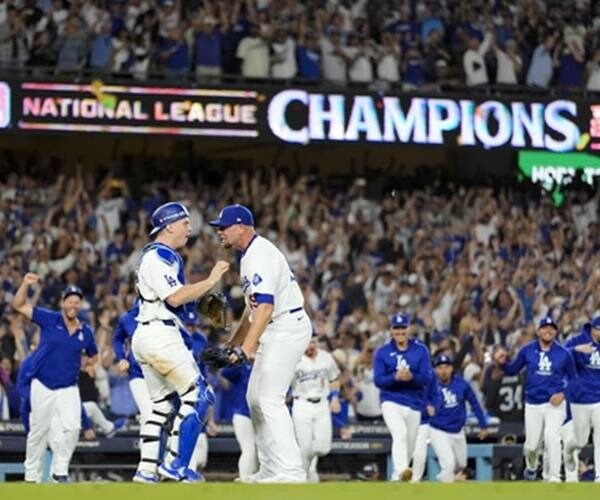Dodgers Finish Off Mets 10-5, Advance to Face Yankees in World Series