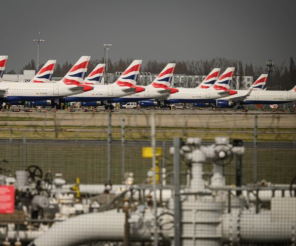 Some Heathrow Flights to Resume After Fire Cut Power to Key Airport