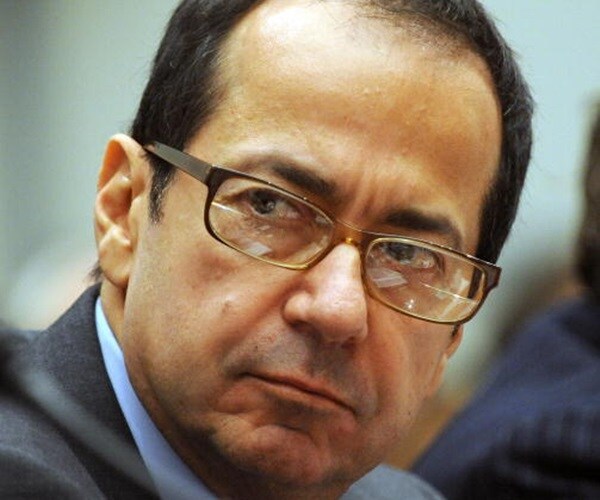 John Paulson to Convert Hedge Fund Firm Into a Family Office