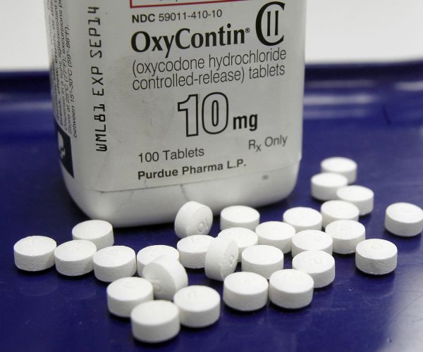 Report: OxyContin Maker to Stop Marketing Opioid Products to Physicians