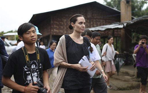 Jolie, Suu Kyi Visit Myanmar Female Factory Workers