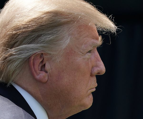 Trump Slams Drugmakers, Vows to Let States Buy Cheaper Medicines Abroad