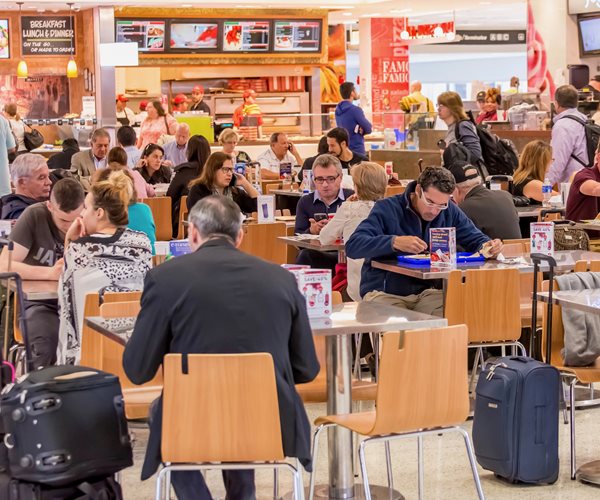 8 Foods You Should Never Eat Before Flying