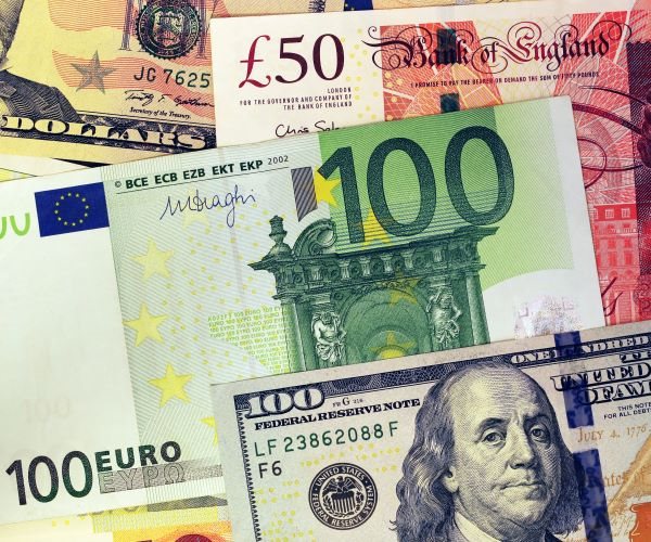 Euro Zone Slide Towards Recession Pins Euro to 20-Year Low