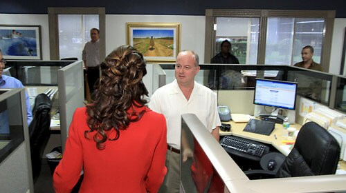 Palin Meets the Newsmax Moneynews Team