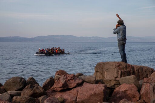 Rights Group Criticizes Greek Sea Barrier Plan for Migrants