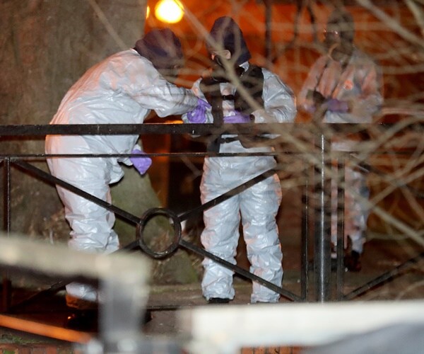 Report: Recovering Ex-Spy, Daughter, Offered New Identities in US