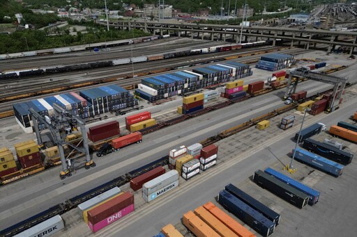 Crucial Exemption Allows Majority of Canadian, Mexican Goods to Be Shipped to US Without Tariffs