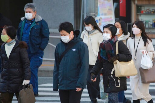 Japan Widens Virus Emergency for 7 More Areas as Cases Surge