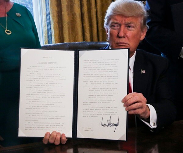 Dodd-Frank Architect Rips Trump's Attempt to Undo Law