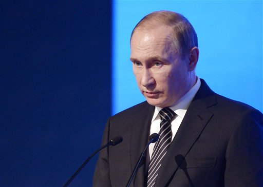 Russia's Putin Says Global Deal to Cap Oil Output Is Close