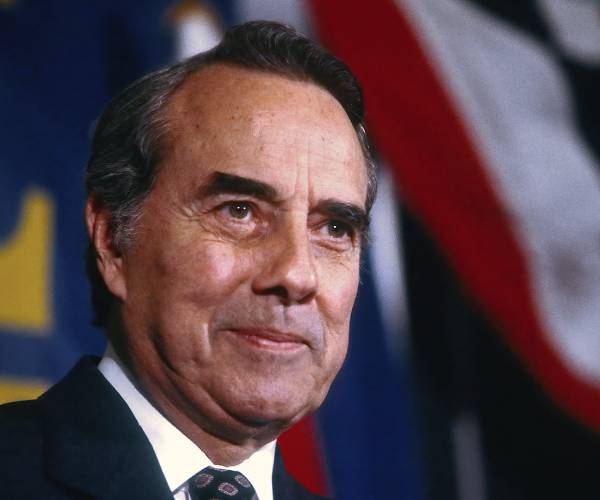 Dole Honored at Home as 'Greatest' of 'Greatest Generation'