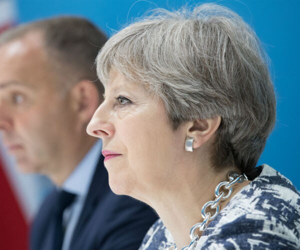 Theresa May Handles Tricky Trump Questions By Not Raising Them