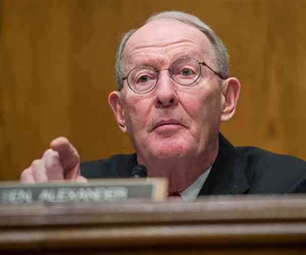 sen. lamar alexander
