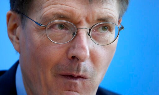 German Minister Backs off Ending Compulsory COVID Isolation