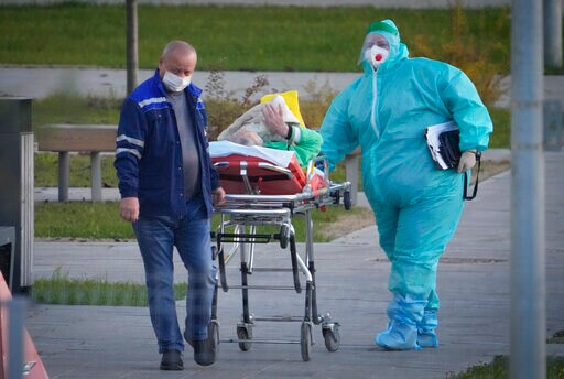 Russia Registers Another Record in Daily COVID-19 Deaths