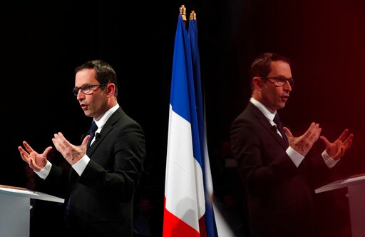 French Socialist Seeks to Breathe Life into Campaign