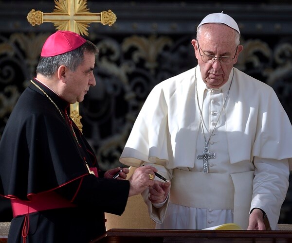 Cardinal in Vatican Fraud Trial: My Conscience Is 'Tranquil'