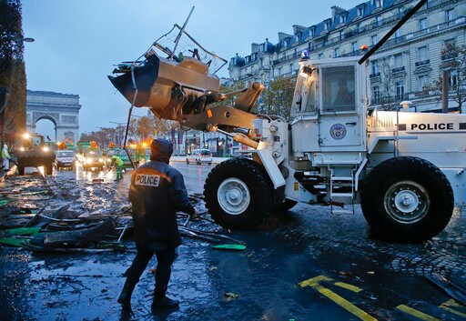 France to Assess Financial Impact of Clashes over Fuel Tax