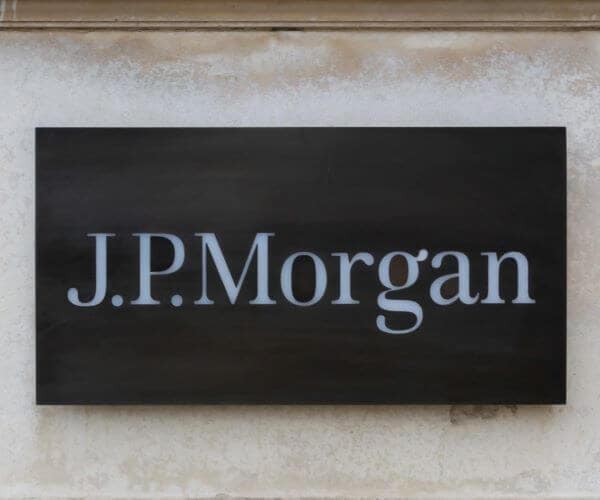 JPMorgan Profits Rise 9% in Q4 Excluding Apple Hit