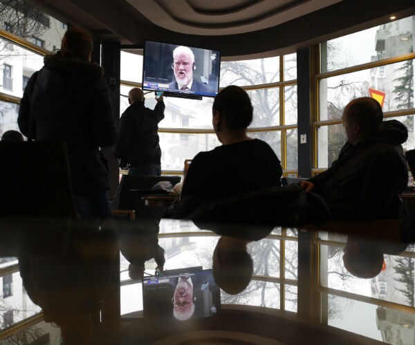 Bosnian Croat General Dies After Drinking Poison in Courtroom