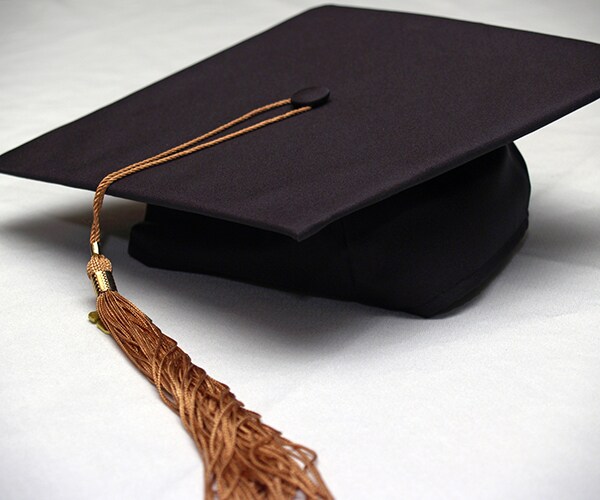 Kent State Grad's Rifle Photo Declares 'Come and Take It'