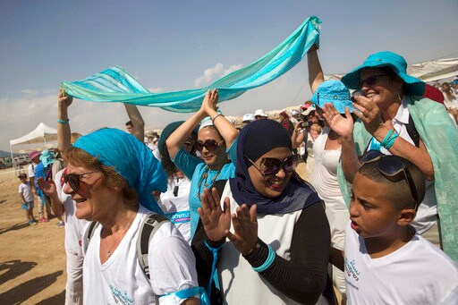 Thousands of Women March for Israeli-Palestinian Peace