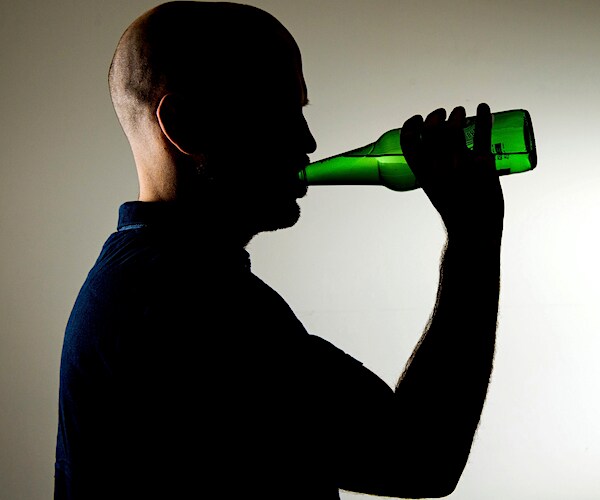 Report: Drinking Alcohol on Decline for Younger Americans