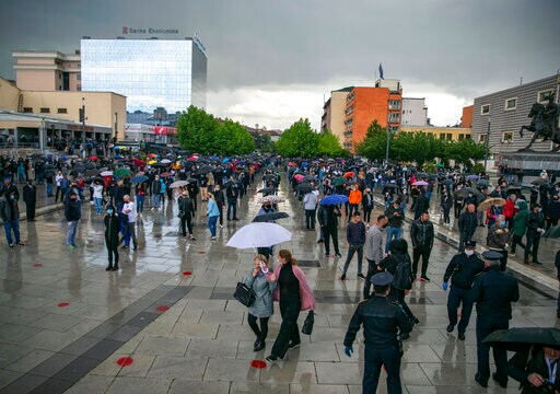 Kosovo's Caretaker Governing Party Holds Peaceful Rally