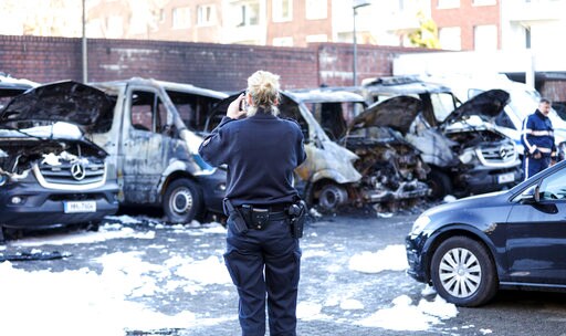 German Police Vehicles Torched in Hamburg Anti-G20 Protest
