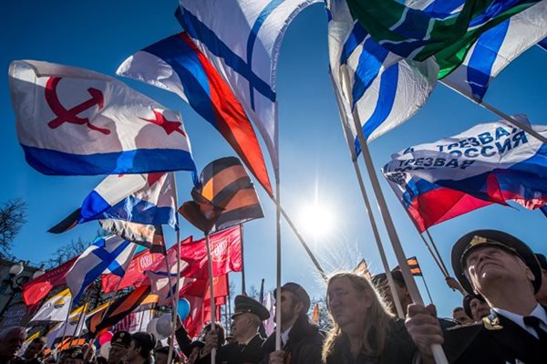 LIGNET: Russian Pride on the Rise as Putin Cooks Up a Crisis in Crimea