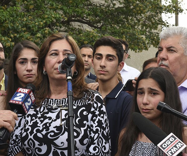 Detroit Judge Mulling Release of Detained Iraqi Nationals