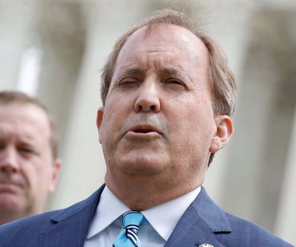 Texas AG Paxton Pushes for Dismissal of State Bar Complaint