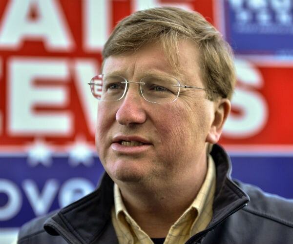 Mississippi Gov: I'd Sign Bill to Remove Flag's Rebel Emblem