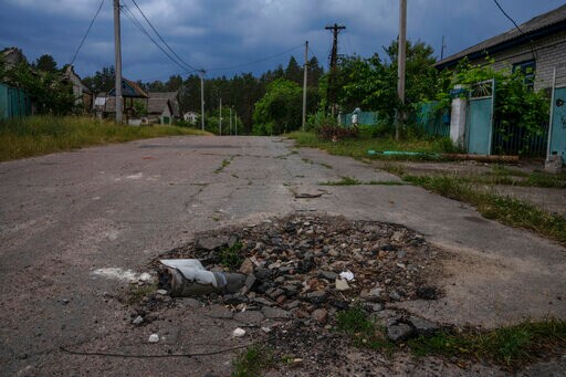 'We Cannot Pause Our Lives': Ukrainians Begin Rebuilding