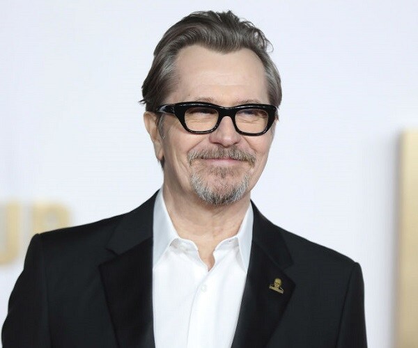 'Darkest Hour' Gives a Compelling Portrayal of Winston Churchill