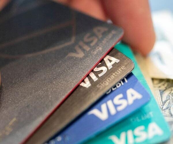 Visa 2Q Profit Soars 33% on Unrestrained Consumer Spending