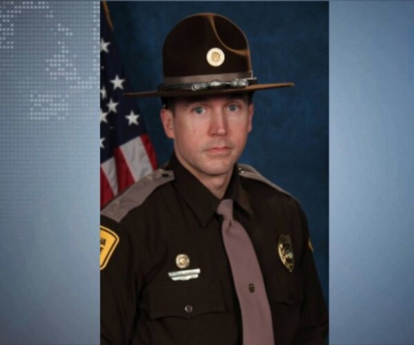 Authorities: Iowa Patrol Trooper Slain amid Violent Standoff