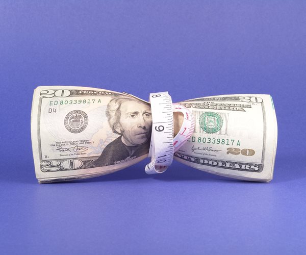 US Consumers See Inflation Tamping Down: NY Fed