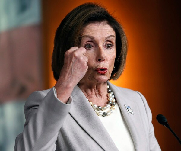 Pelosi in Jordan for 'Vital Discussions' Amid Syria Crisis