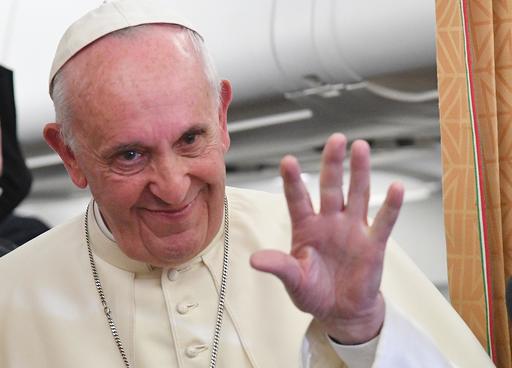Pope Draws Line between Trans Ministry and 'indoctrination'