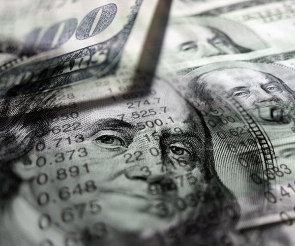 Rout in Government Bonds Signals Higher Rates 