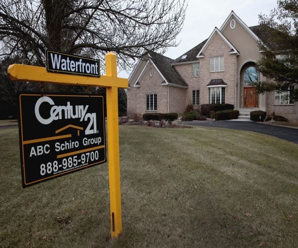 US Pending Home Sales Fall to Five-Month Low