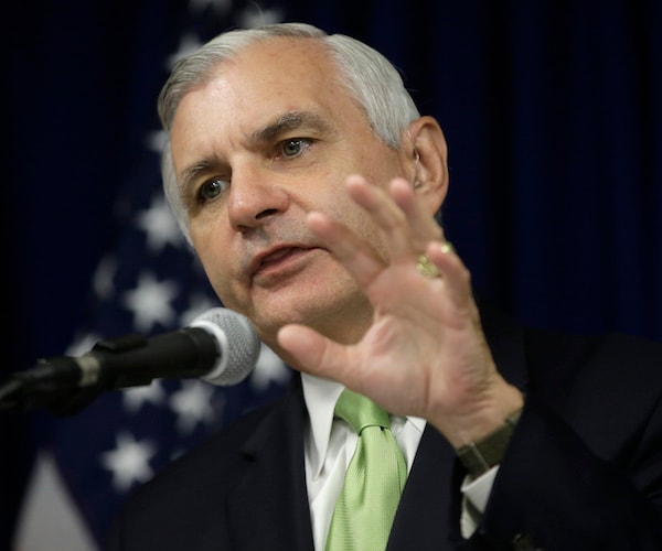 RI Senator Meets With Constituents, But Tweets, Photos Barred