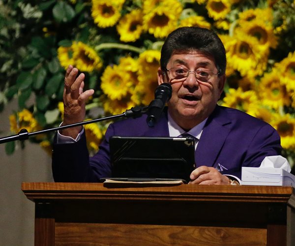 Trump Pardons Ex-San Francisco 49ers Owner DeBartolo Jr.