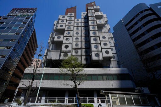 Japan's Landmark Capsules Coming Down to sit in Museums