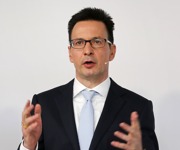 Bernhard Guenther Acid Attack Under Investigation in Germany