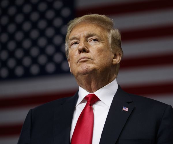 Trump Doesn't Back Right-Wing Group at Fla. Rally