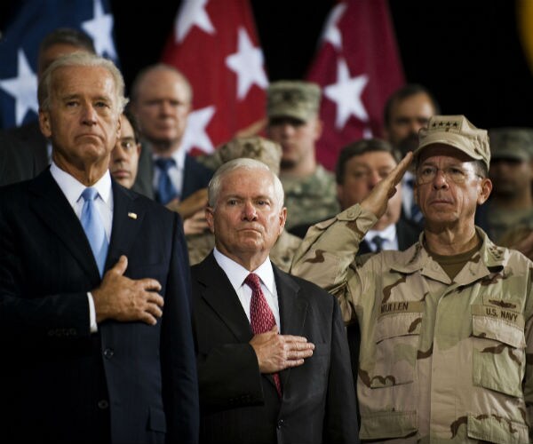 joe biden robert gates admiral mike mullen 