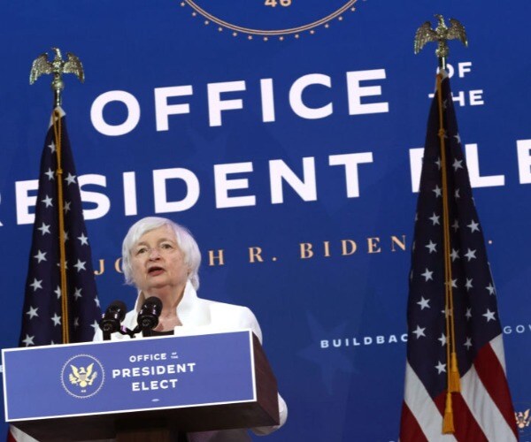 Street Closes Higher as Yellen Backs More Stimulus